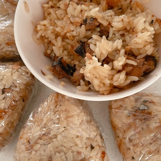秋刀魚缶で炊き込みご飯❤炊飯器にお任せ！